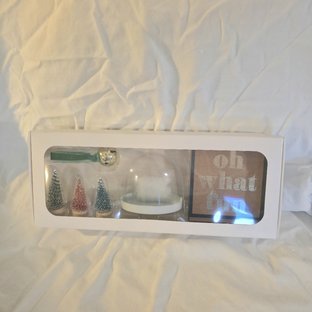 Target Bullseye Playground Tiered Tray Decor Nib